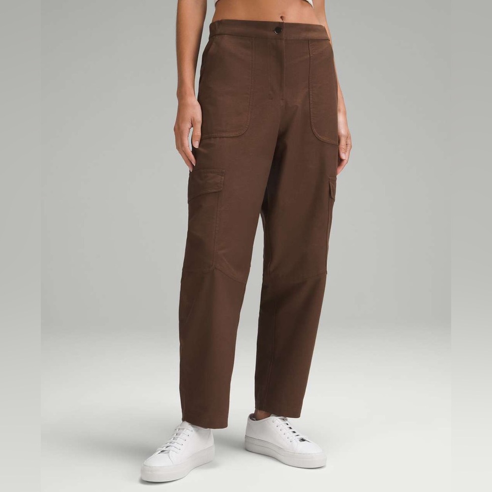 Lululemon Light Utilitech Cargo Pocket High-Rise Pant